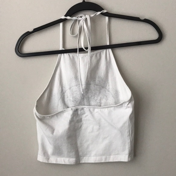 🌻4 for $20🌻 Aztec design crop top - Picture 2 of 4